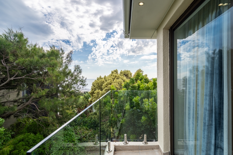 3 Bedroom Property for Sale in Camps Bay Western Cape